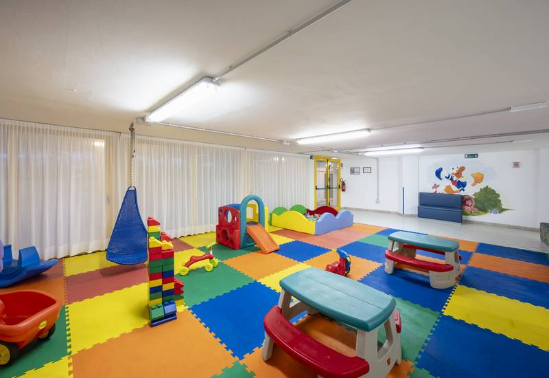 hotel_Luna_sala_giochi