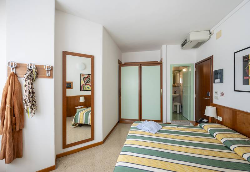 Camera_hotel_Luna_doppia_senza_balcone